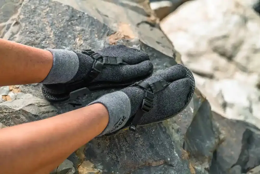 Bedrock Sandals x Injinji Mini Crew Split-Toe Socks