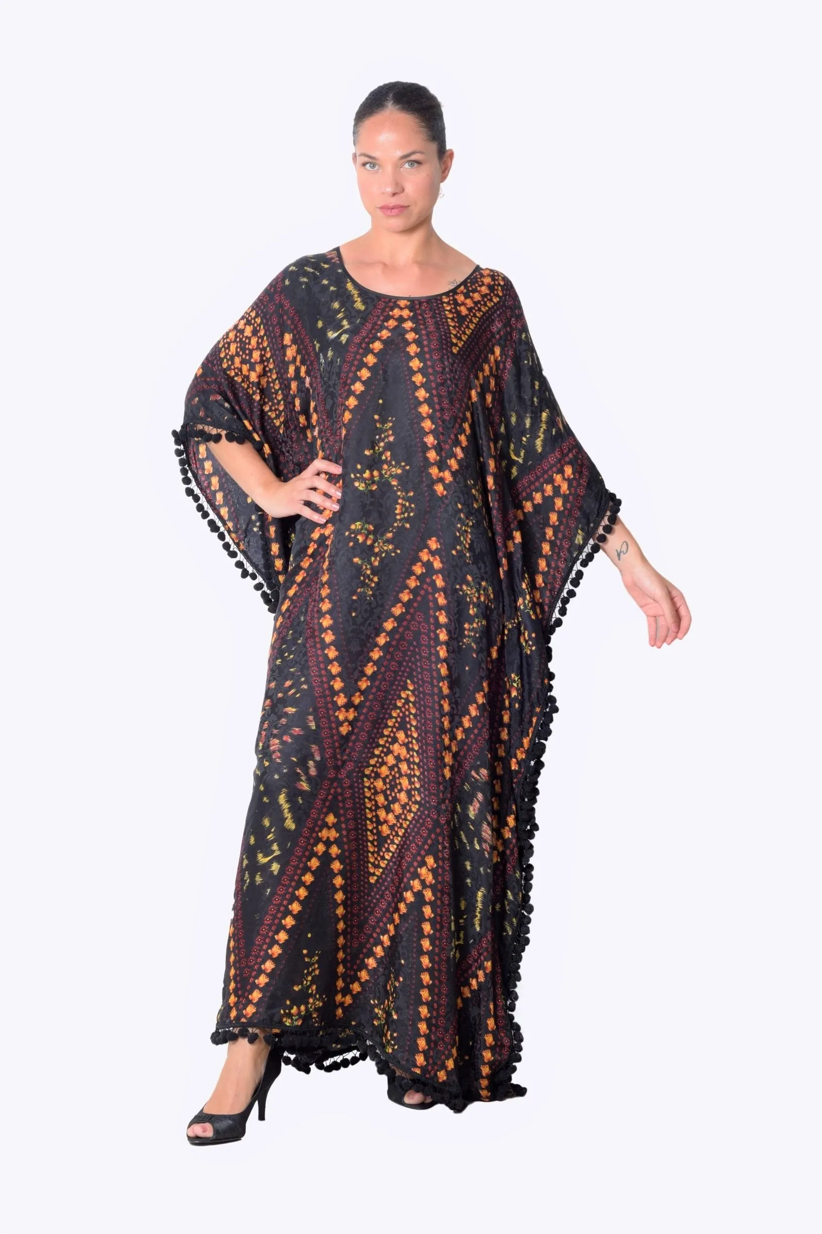 Farasha black geometric kaftan dress