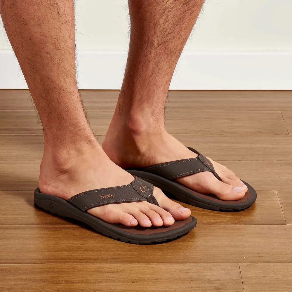 Olukai Men's Ohana Thong Sandal in Dark Java