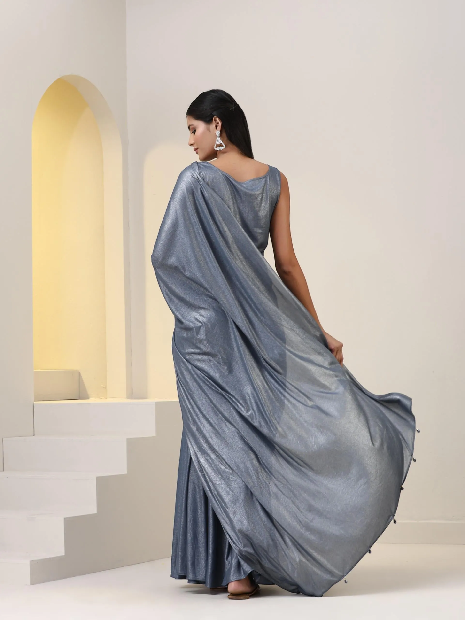 Show Steel-Er Grey Knit Dress Saree